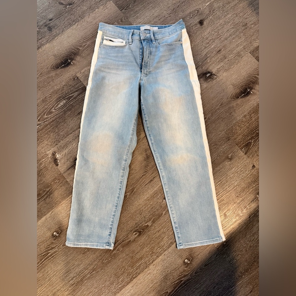 Athleta 4P Light Wash Side Stripe Straight Leg Jeans Cropped